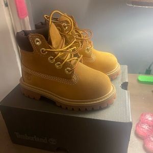 Timberland toddler boots size 6
